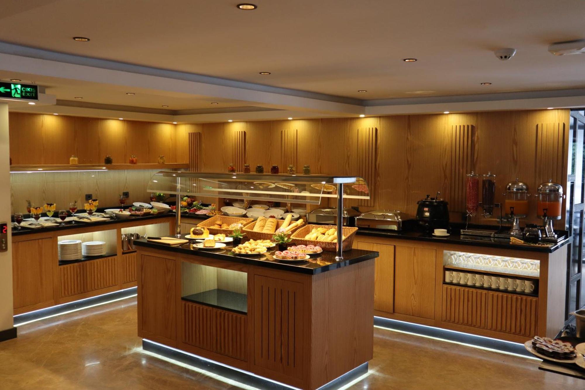 Days Inn By Wyndham Istanbul Arnavutkoy المظهر الخارجي الصورة